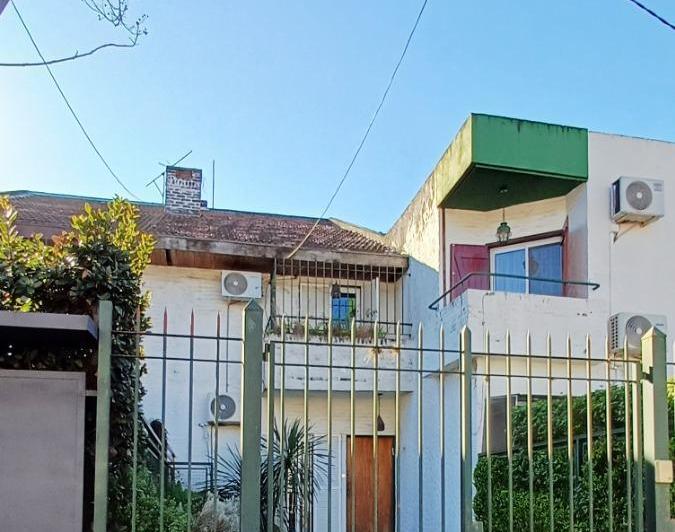 Casa · 130m² · 4 Ambientes · 1 Cochera