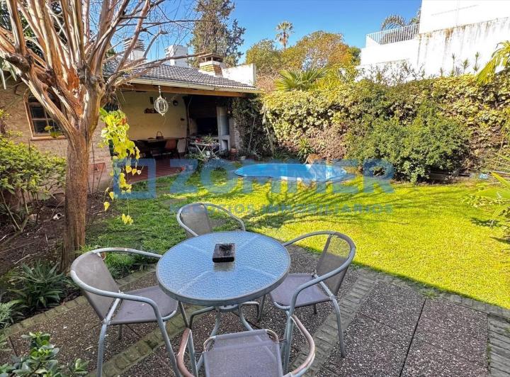 Casa · 160m² · 4 Ambientes · 1 Cochera