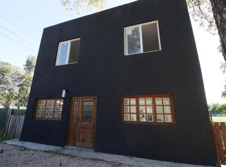 Casa · 170m² · 4 Ambientes · 2 Cocheras