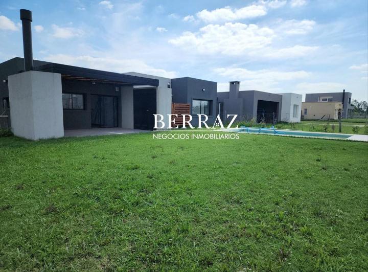 Casa · 117m² · 5 Ambientes · 3 Cocheras