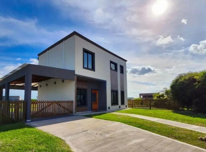 Casa · 150m² · 4 Ambientes