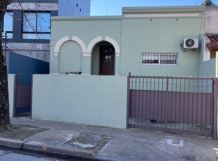 Casa · 96m² · 4 Ambientes · 1 Cochera