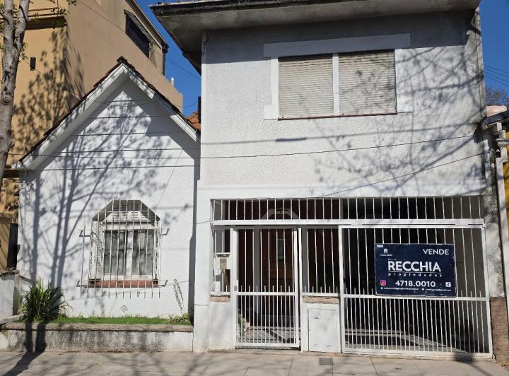 Casa · 110m² · 4 Ambientes · 1 Cochera