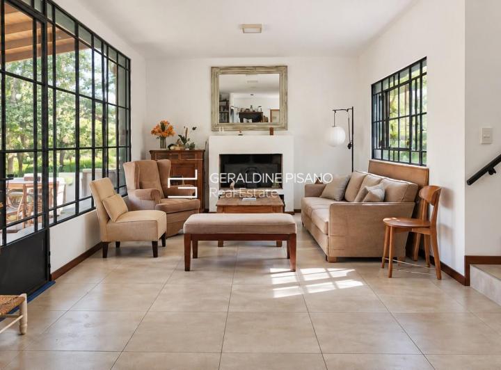 Casa · 14000m² · 4 Ambientes