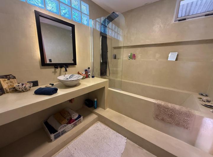 Casa · 93m² · 5 Ambientes · 1 Cochera