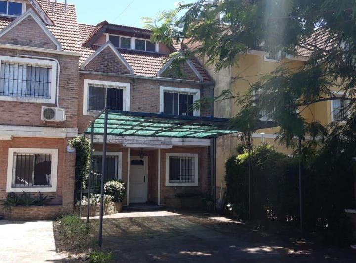 Casa · 150m² · 4 Ambientes · 2 Cocheras