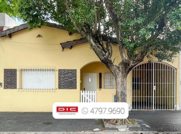 Casa · 100m² · 4 Ambientes · 1 Cochera