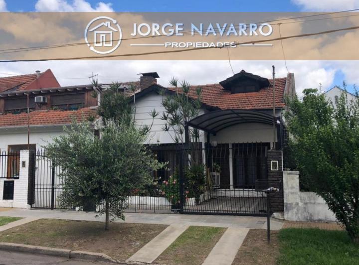 Casa · 140m² · 4 Ambientes · 1 Cochera