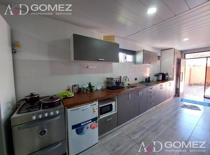 Casa · 140m² · 3 Ambientes · 1 Cochera