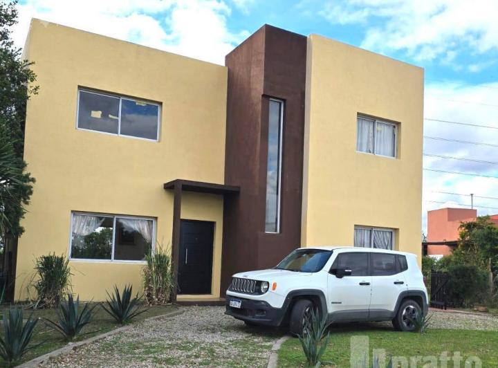 Casa · 150m² · 5 Ambientes