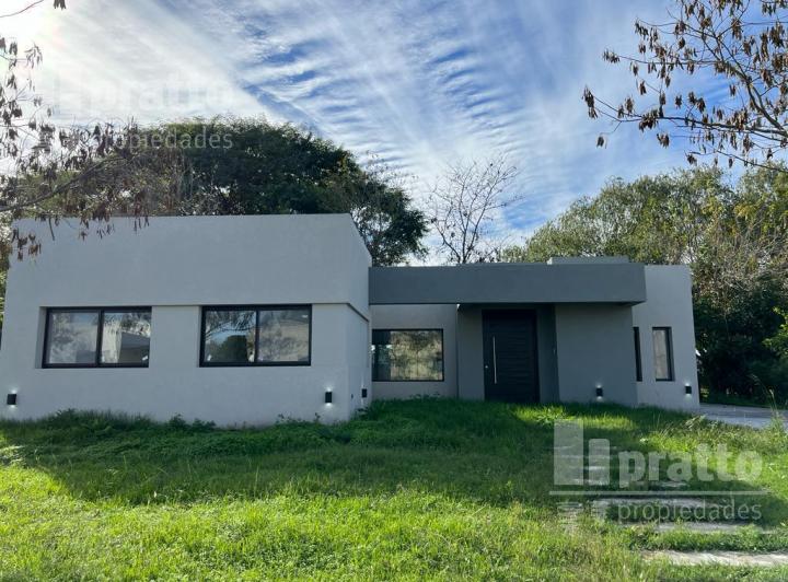 Casa · 170m² · 4 Ambientes · 1 Cochera