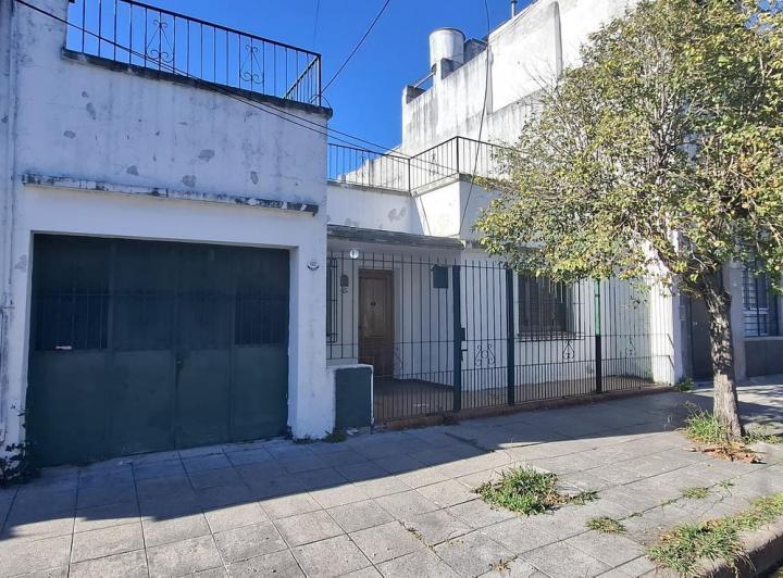 Casa · 127m² · 4 Ambientes · 3 Cocheras