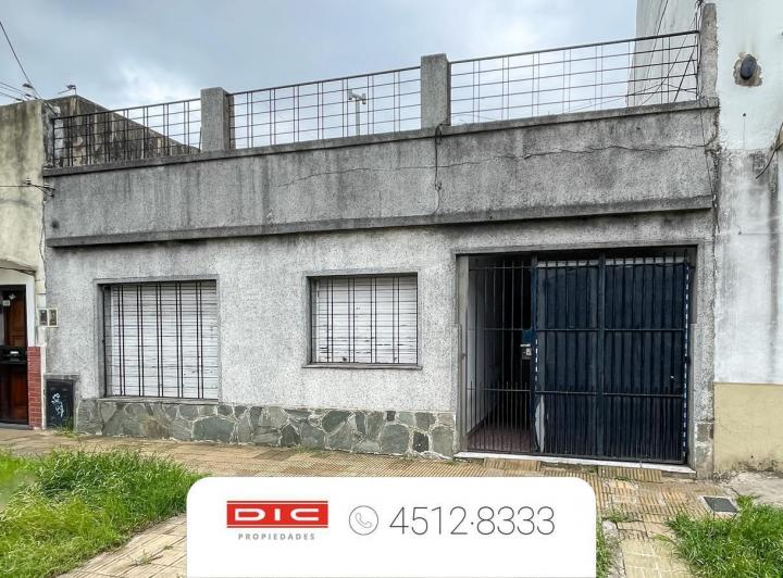 Casa · 93m² · 3 Ambientes · 1 Cochera