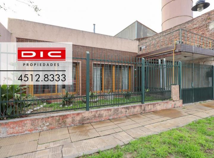 Casa · 154m² · 4 Ambientes · 2 Cocheras