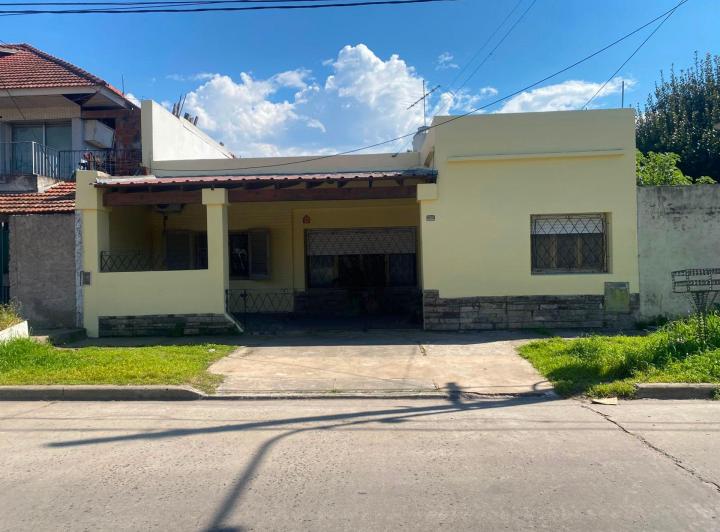 Casa · 110m² · 3 Ambientes · 1 Cochera