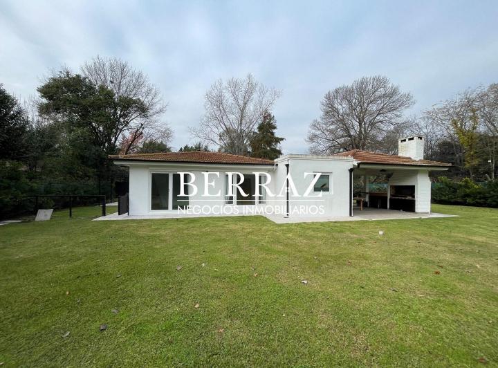 Casa · 128m² · 4 Ambientes · 2 Cocheras