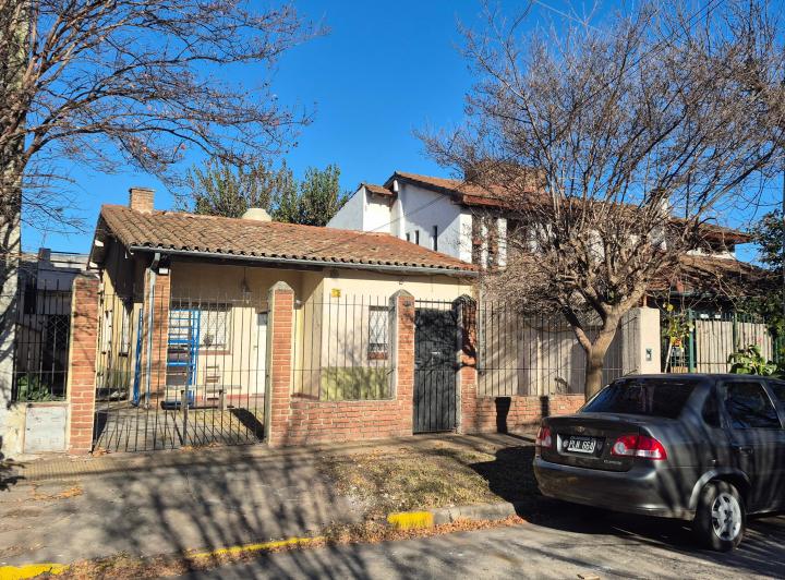 Casa · 116m² · 4 Ambientes · 1 Cochera