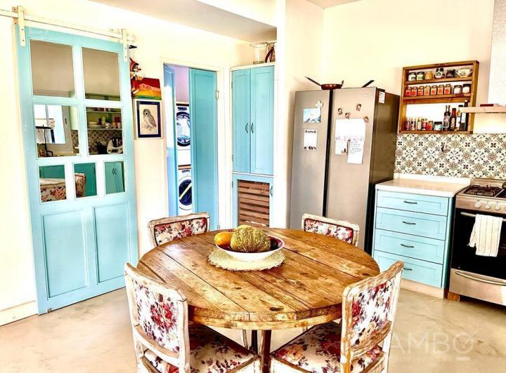 Casa · 150m² · 5 Ambientes · 2 Cocheras