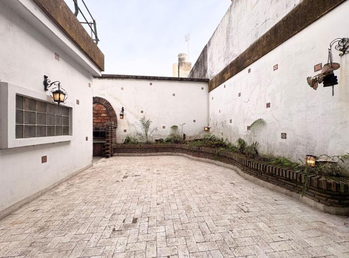 Casa · 188m² · 5 Ambientes · 1 Cochera