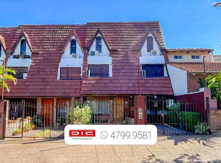 Casa · 85m² · 4 Ambientes · 1 Cochera