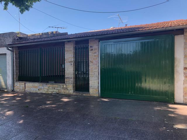 Casa · 100m² · 4 Ambientes · 1 Cochera