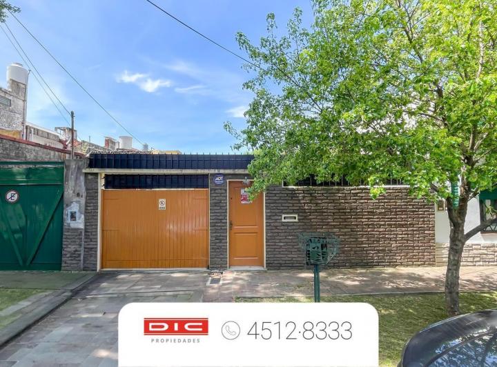 Casa · 66m² · 2 Ambientes · 2 Cocheras