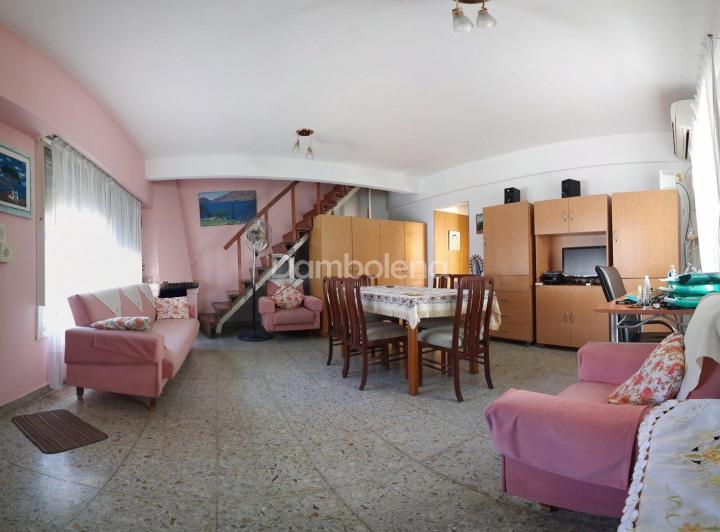 Casa · 148m² · 4 Ambientes · 4 Cocheras