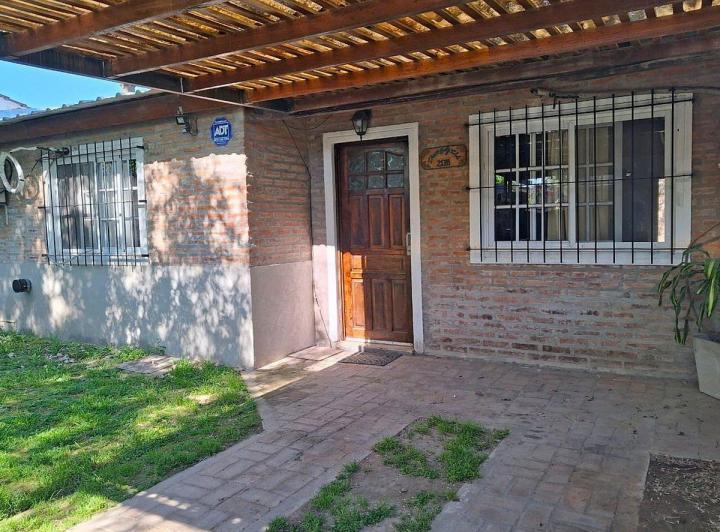Casa · 68m² · 3 Ambientes · 1 Cochera