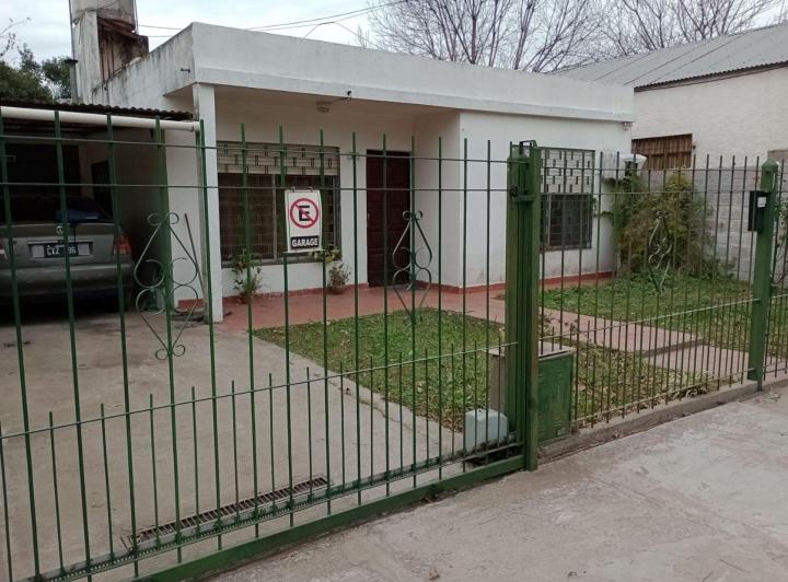 Casa · 90m² · 3 Ambientes · 1 Cochera