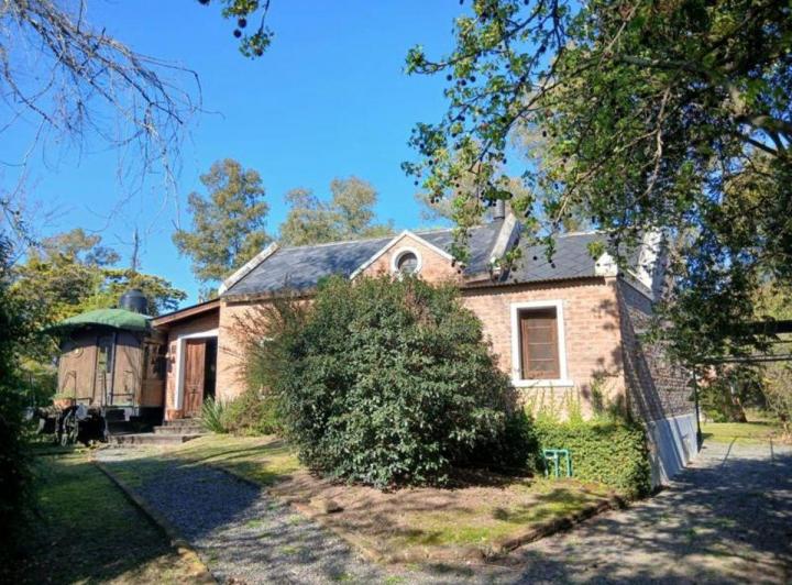 Casa · 195m² · 5 Ambientes · 2 Cocheras