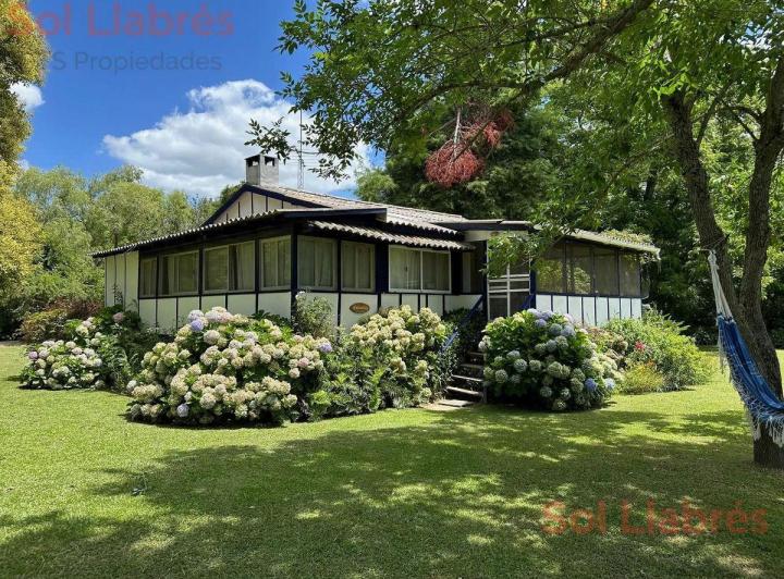 Casa · 100m² · 4 Ambientes