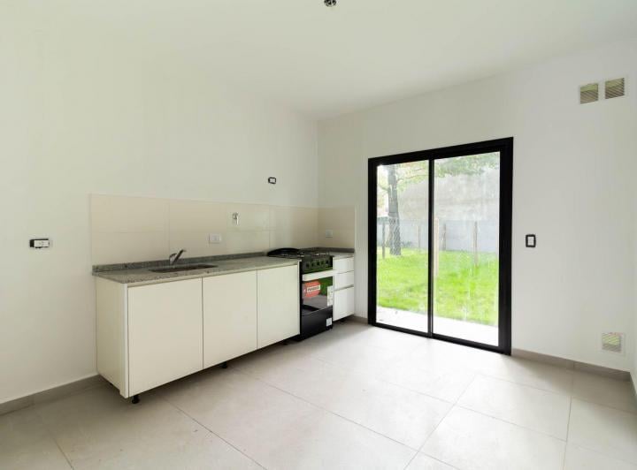 Casa · 63m² · 3 Ambientes · 1 Cochera