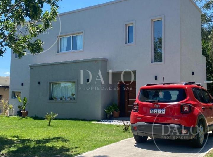 Casa · 168m² · 5 Ambientes · 1 Cochera