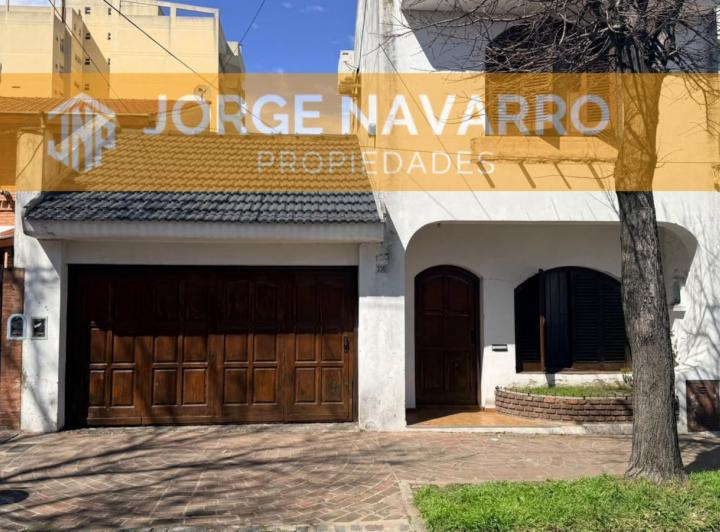 Casa · 220m² · 4 Ambientes