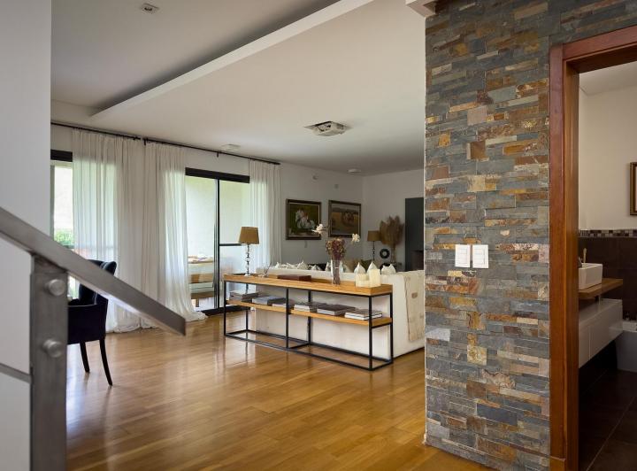 Casa · 400m² · 10 Ambientes · 2 Cocheras