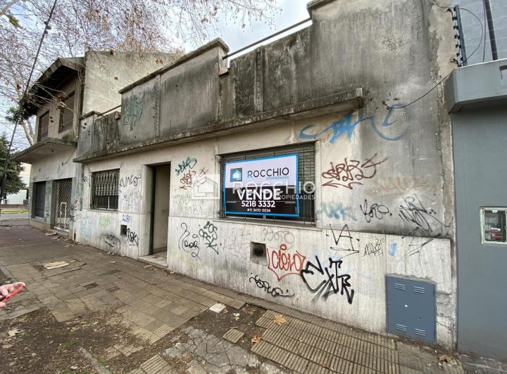 Casa · 220m² · 4 Ambientes