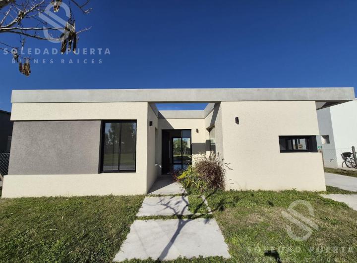 Casa · 120m² · 4 Ambientes · 1 Cochera