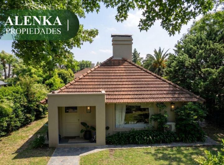 Casa · 220m² · 4 Ambientes