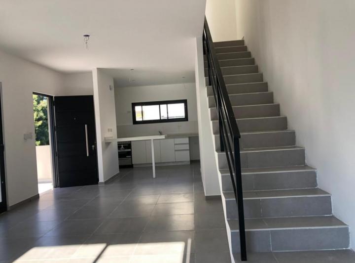 Casa · 90m² · 3 Ambientes · 1 Cochera