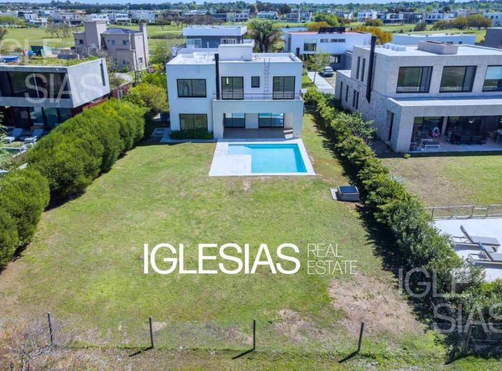 Casa · 226m² · 5 Ambientes