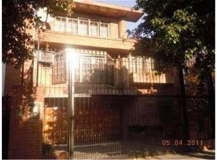 Casa · 400m² · 5 Ambientes · 2 Cocheras