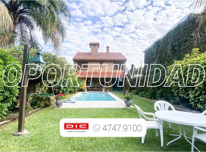 Casa · 277m² · 5 Ambientes · 2 Cocheras