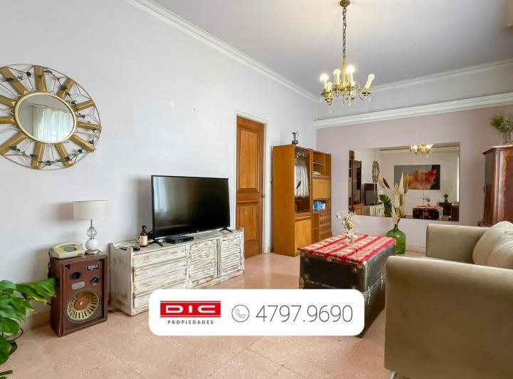 Casa · 150m² · 6 Ambientes · 1 Cochera