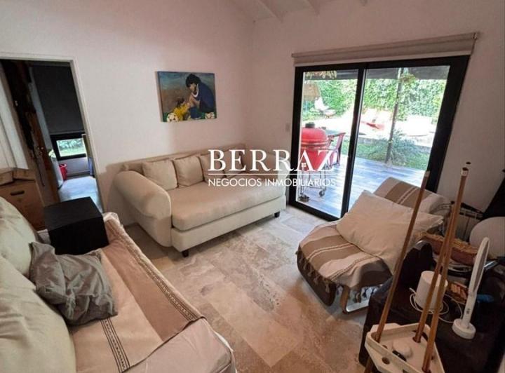 Casa · 160m² · 5 Ambientes