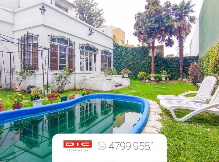 Casa · 270m² · 7 Ambientes · 1 Cochera