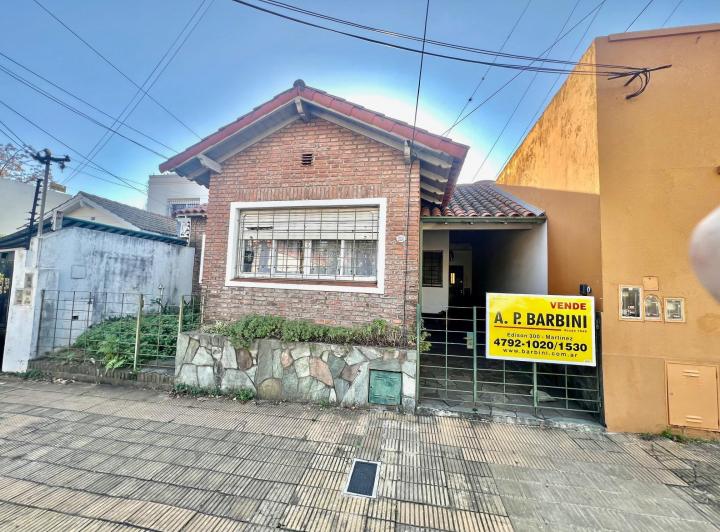 Casa · 173m² · 6 Ambientes · 1 Cochera