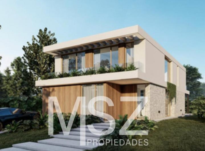 Casa · 320m² · 7 Ambientes · 4 Cocheras