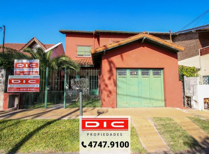Casa · 181m² · 5 Ambientes · 1 Cochera