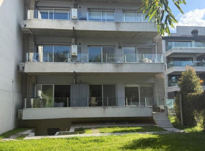Departamento · 101m² · 3 Ambientes · 2 Cocheras