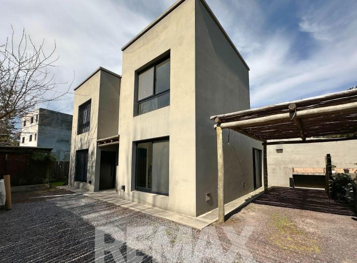 Departamento · 79m² · 3 Ambientes · 1 Cochera